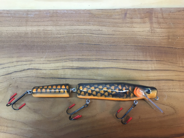 custom musky, pike, Lake trout, largemouth bass, fishing baits