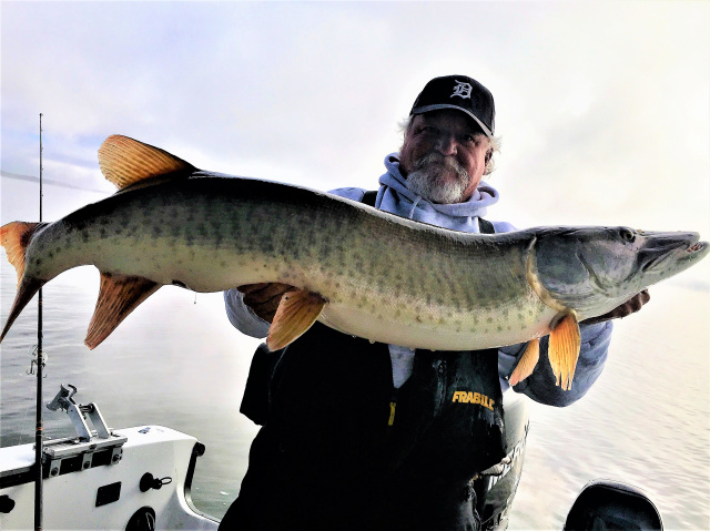 musky, pike, lake trout, largemouth bass, custom fishing baits