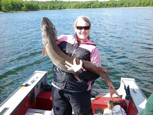 Sheena with 49 incher from Minnesota